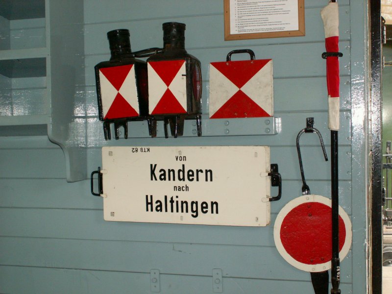 Blick in das Gep�ckabteil des Post/Packwagen PwPost 82.Kandern 12.07.09 