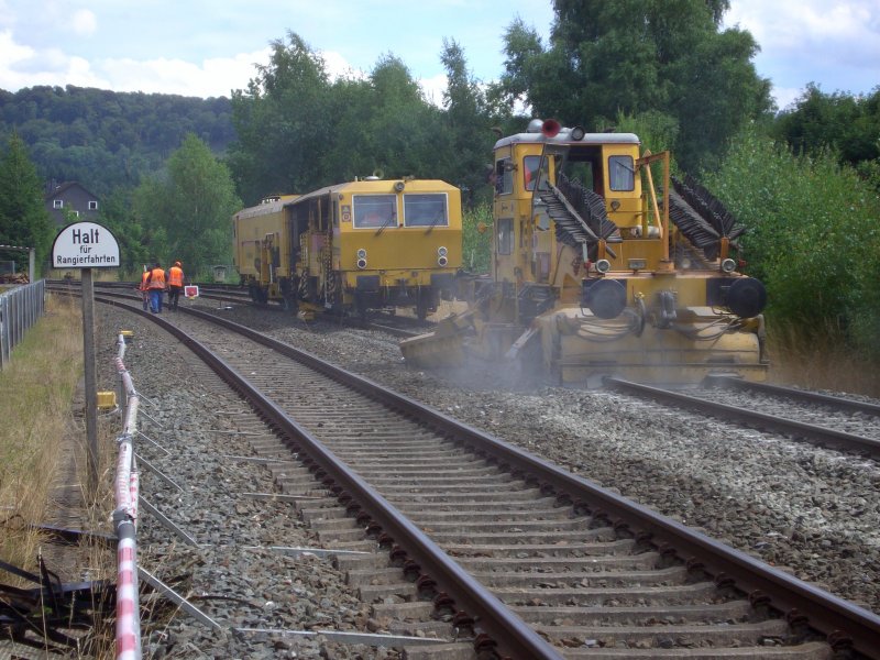 Gleisbauarbeiten auf der KBS 435 zwischen Arnsberg und Meschede. (Foto: