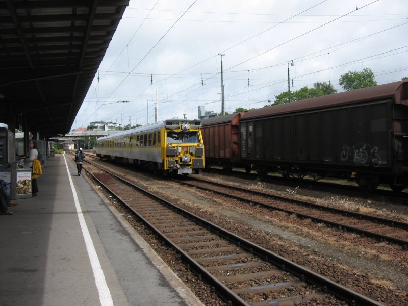 Messzug BR 719 (Fahrwegmessung und Lichtraumprofil) Im Bf Villingen an