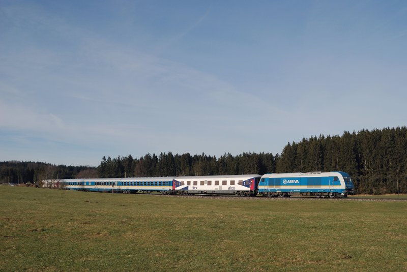 223 068 (Arriva) with Alx 86 213 (15/01/2008) at Riedle