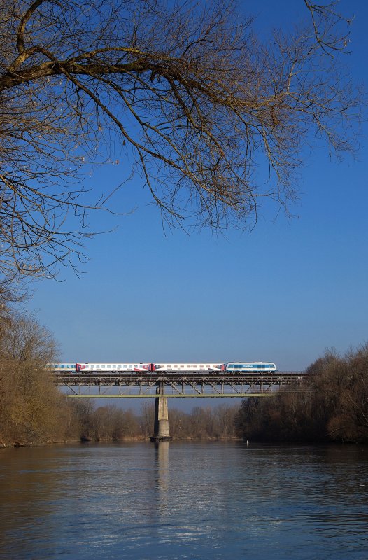 223 068 (Arriva) with 86 209 on Alx Lech bridge