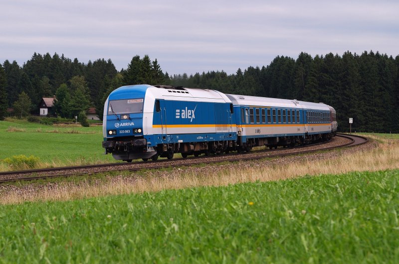 223 063 (Arriva) with Alx 86 214 (20/08/2008) at Riedle