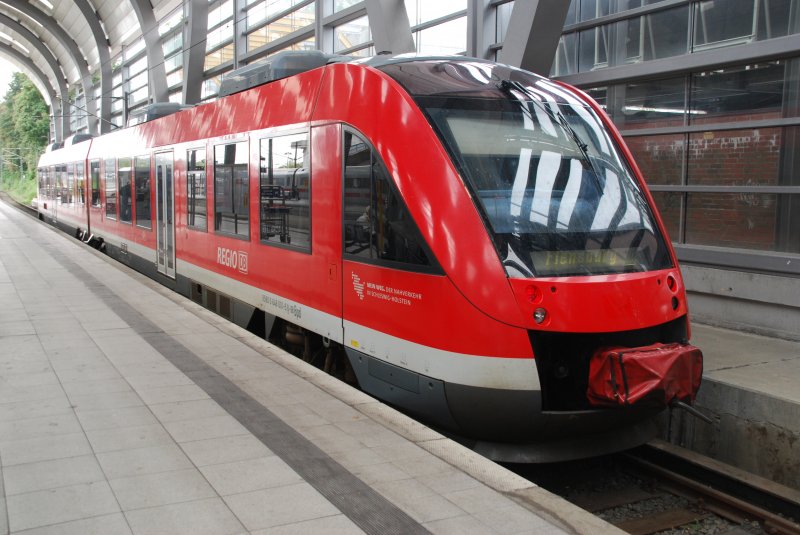 Kiel, 12.09.2009, 648 001-5 als Regionalbahn nach Flensburg 