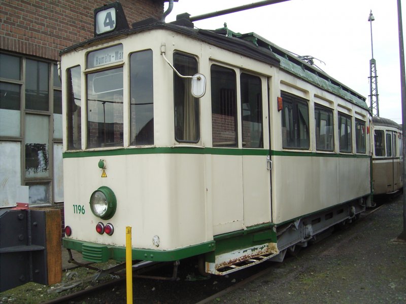 Alte Stra�enbahn im BW Krefeld.  