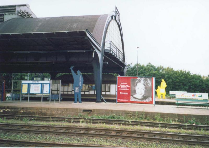 Leider ist Gera nicht mehr so frequentiert wie vor 10 Jahren, als der Bahnhof noch zu den wirklichen Verkehrsknotenpunkten gehrte