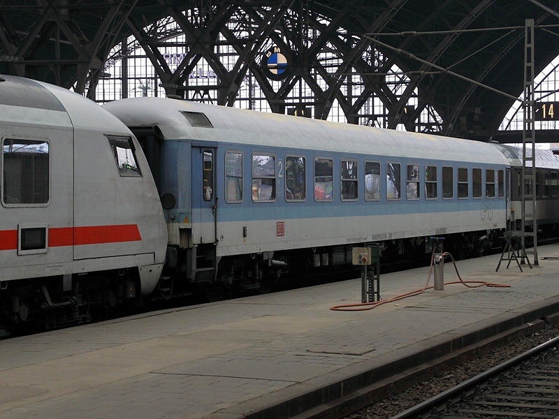 Der IR-Fahrradwagen (Bimdz 551.6) 51 80 84-95077-4 war am 15.9.2009