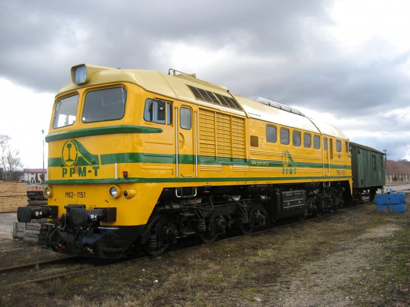 M621151 von der PPMT am 28.02.2009 in Maksymilianowo. Bahnbilder.de