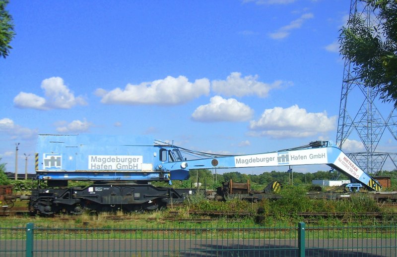 Kranwagen der Magdeburger Hafenbahn GmbH, fotografiert am 05.08.08 in der