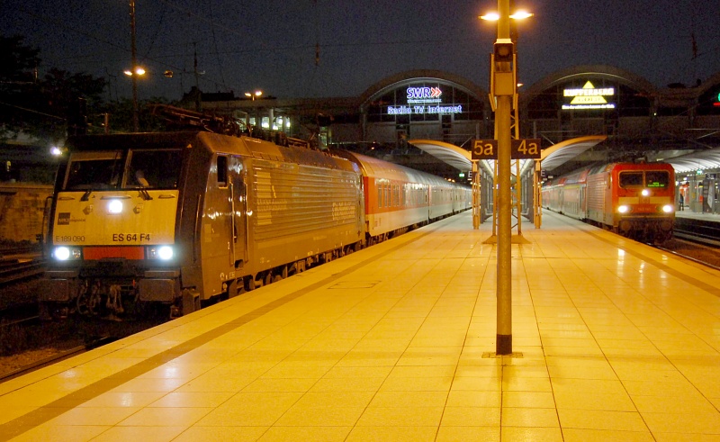 A little cocky, a nightly platform image without tripod and