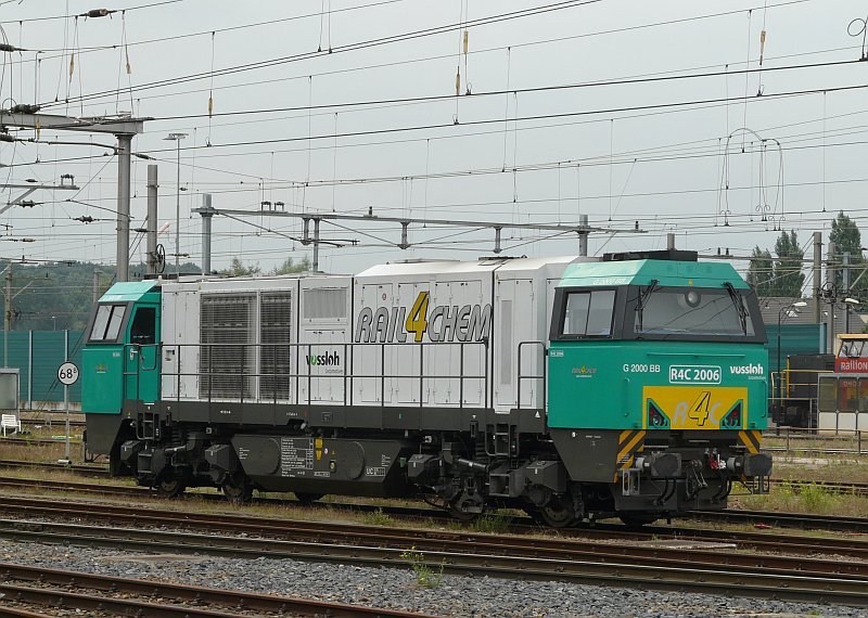 This G2000BB of Rail4Chem is in Venlo station, waiting for
