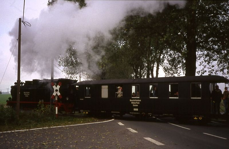 MBB, Zug Richtung Benndorf. Am Zirkelschacht, B242 