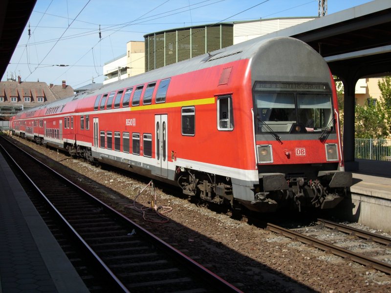 Regionalexpress Stralsund-Elsterwerda am 02.Mai 2009 in Stralsund. 