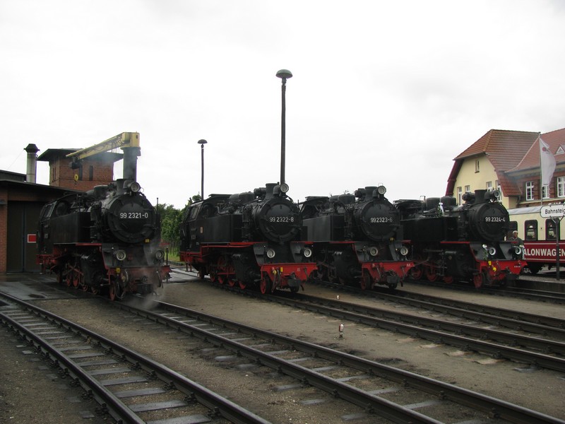LOKPARADE mit neuer MOLLI-Dampflok BR 99 2324-4, BR 99 2323-6,