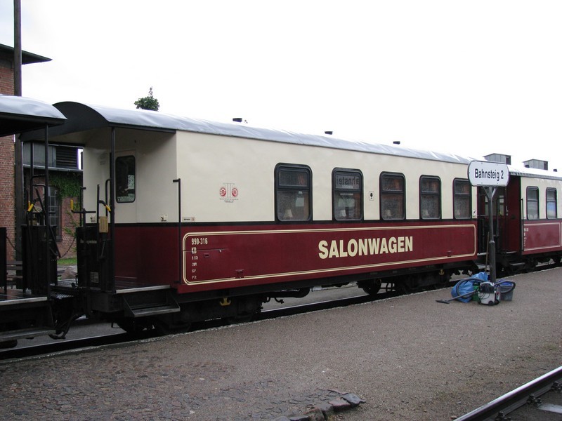 Saloon car KD 990-316 of the Mecklenburg Bäderbahn "Molli" Kuehlungsborn-West