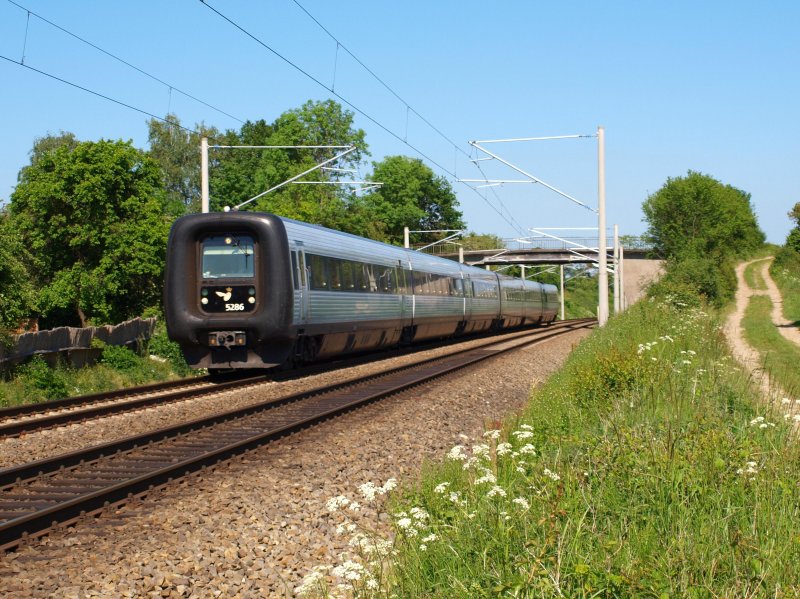 DSB IC 3 5286 + 5076 durchfahren am 25.05.09