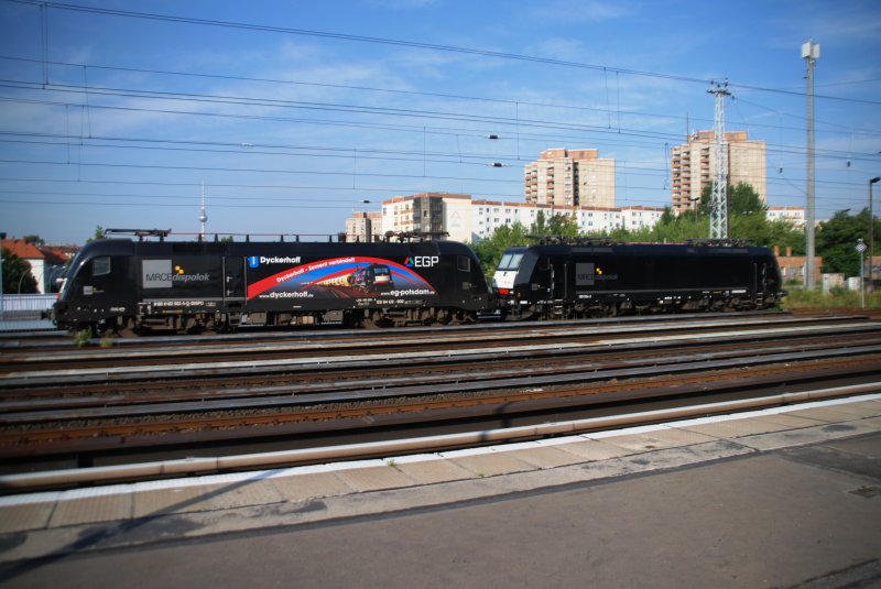Berlin, 06.07.2009, zwei MRCE-Dispoloks im G�terbahnhof Greifswalder Stra�e 
