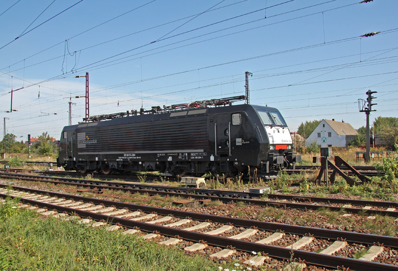 The four-system electric locomotive ES 64 F4 is on 09.09.09