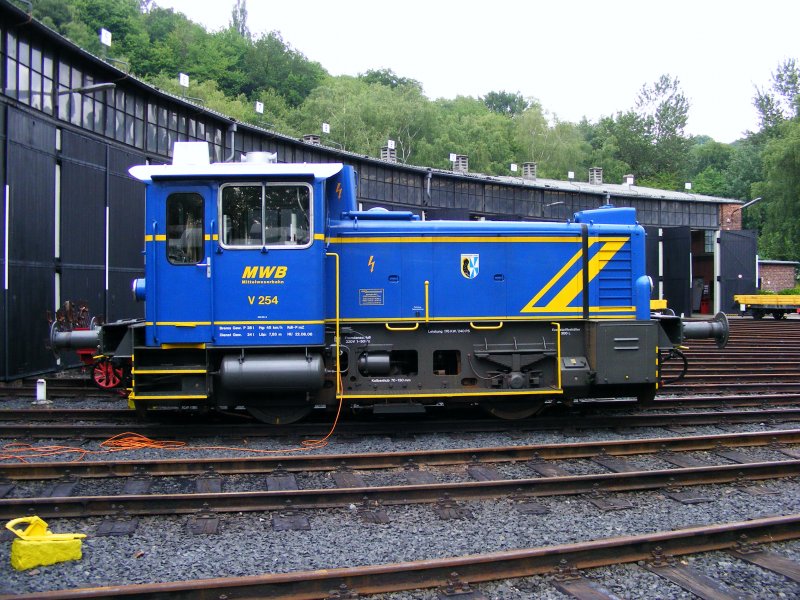 Eine Kleindiesellok der Mittelweserbahn im Eisenbahnmuseum in Bochum-Dalhausen am 25.