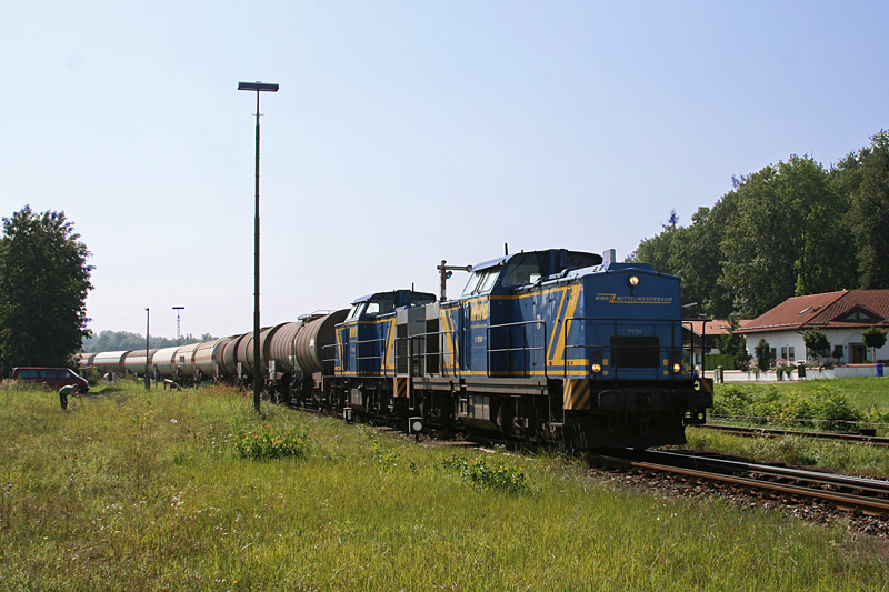 V 1702 + V 1802, the MET with a tank