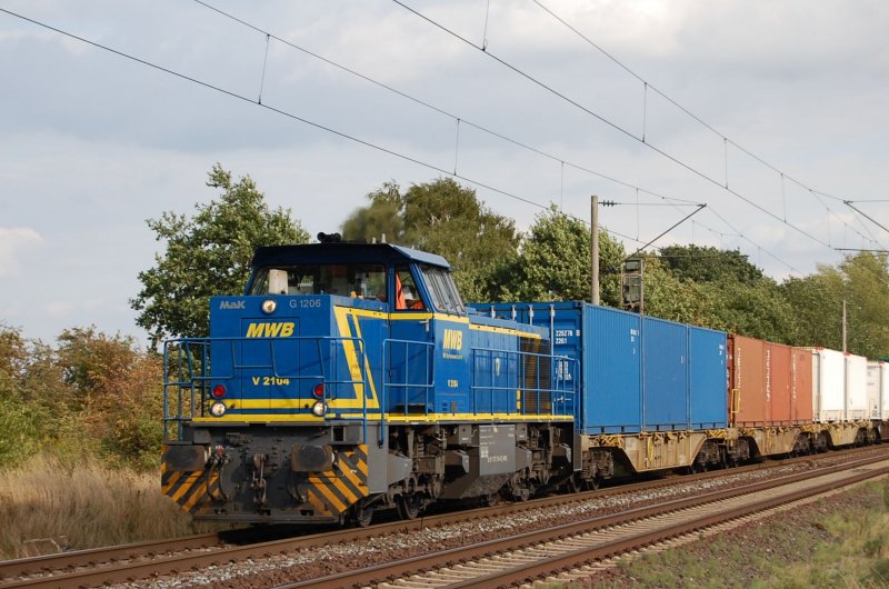 V 2104 MET 30.08.2009 at just before crossing the Mittellandkanal
