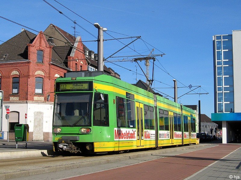 Tw 209 an der Endstelle Oberhausen Neumarkt (8. Februar 2008).