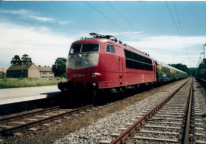 Leider war einem Julitag 1999 nicht die Stammlok 103 220