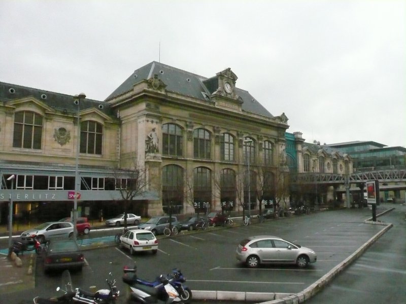 Das Bahnhofsgeb�ude vom Gare d Austerlitz am 28.2.2008. Man kann auch