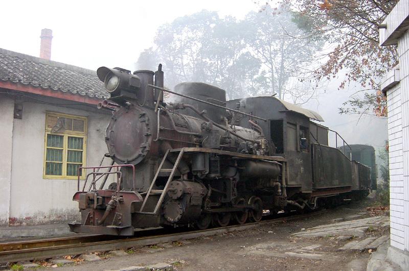 Kategorie: China-Schmalspurbahnen-Pengzhou
Beschreibung: JAN 2003  
