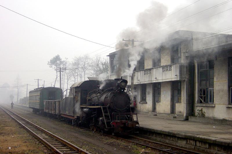 Kategorie: China-Schmalspurbahnen-Pengzhou
Beschreibung: JAN 2003  