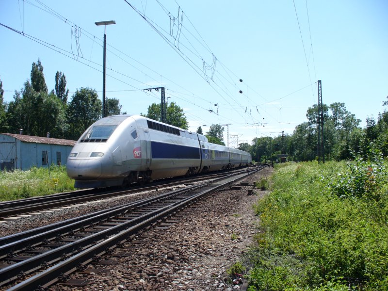 Aus Paris kommend durchf�hrt der TGV 9573 nach Stuttgart Hbf