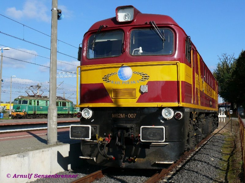 RailPolska M62M-007 . Eine mit GM-Motor modernisierte Lok des Typs