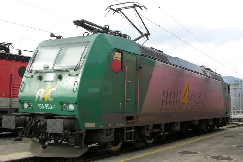 185-550 von RAIL4CHEM am 21.02.2008 in Knittelfeld. 