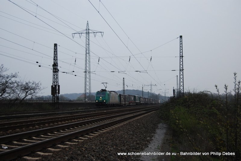 185533-7 (Rail4Chem) runs on 4 April 2009 GZ by Duisburg
