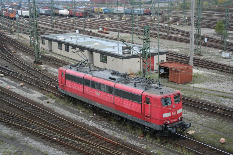 DB 151 046-0 im Bereich des G�terbahnhof Maschen am 18.10.2008.