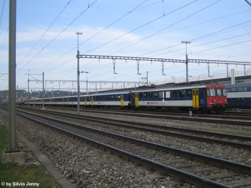 Der RBe 540 014-8 ist schon l�nger im einzigen S33-Umlauf