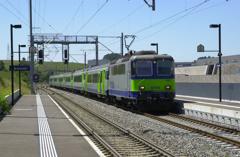 Regional Express while crossing Brunnen in Bern. 30.07.2009 (automatically translated,