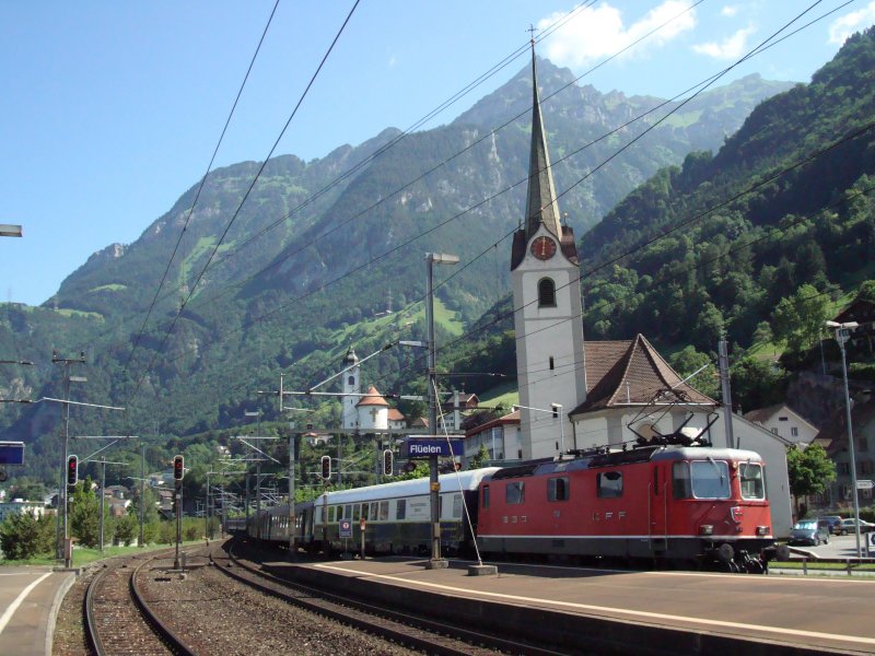 Re 4 / 4 II 11 151 with IR to