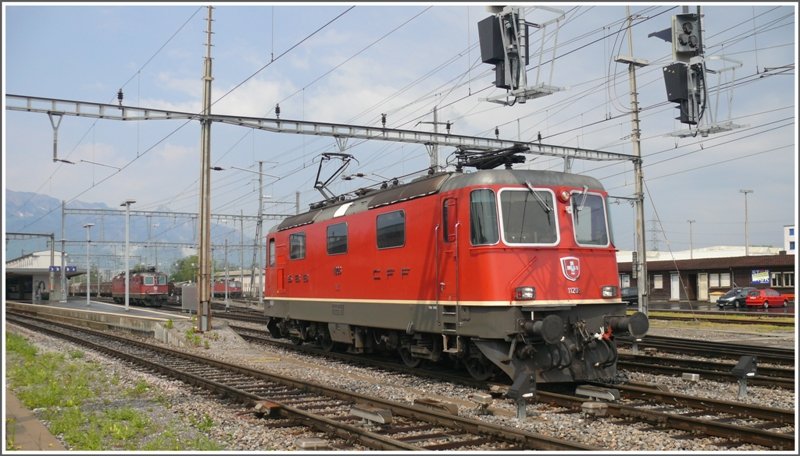 Ausnahmsweise mal eine gut gepflegte Schweizer Lok in Buchs SG.
Re