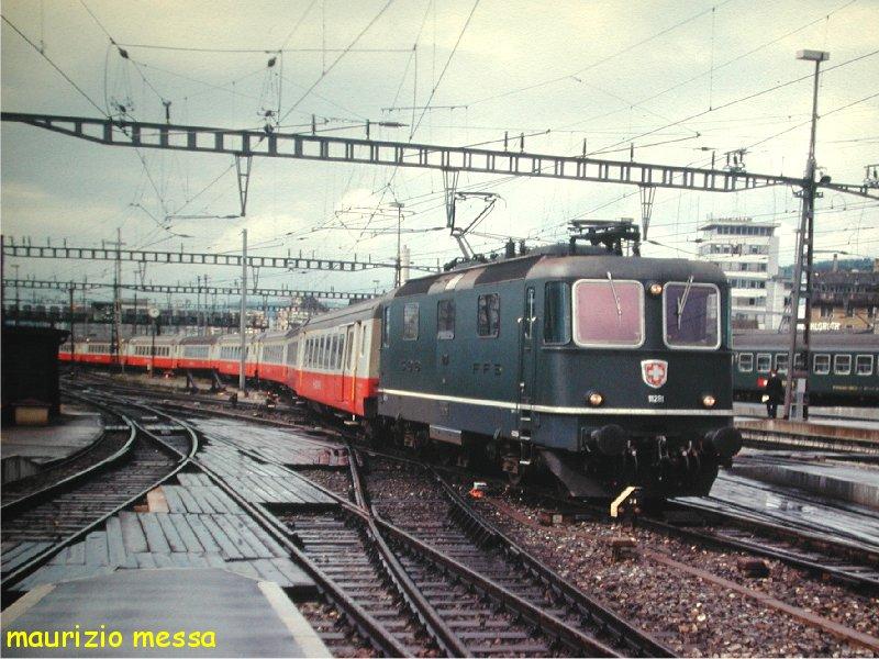 SBB Re 4/4 11281 + Swiss Express - Zurich -