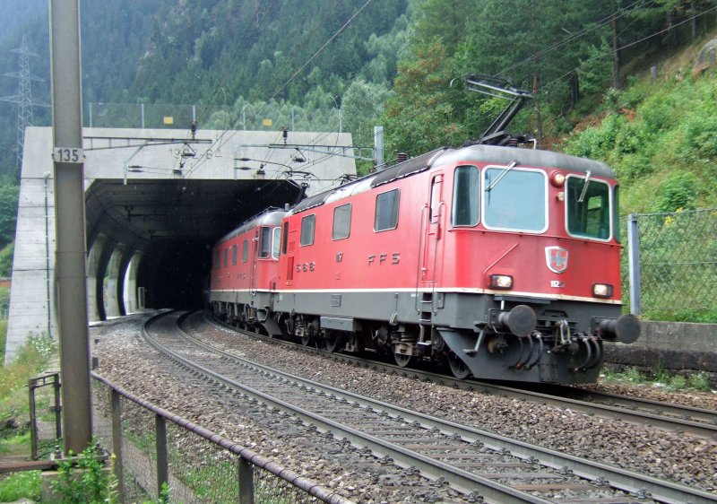 SBB Cargo: The Re 4 / 4 11 257 and