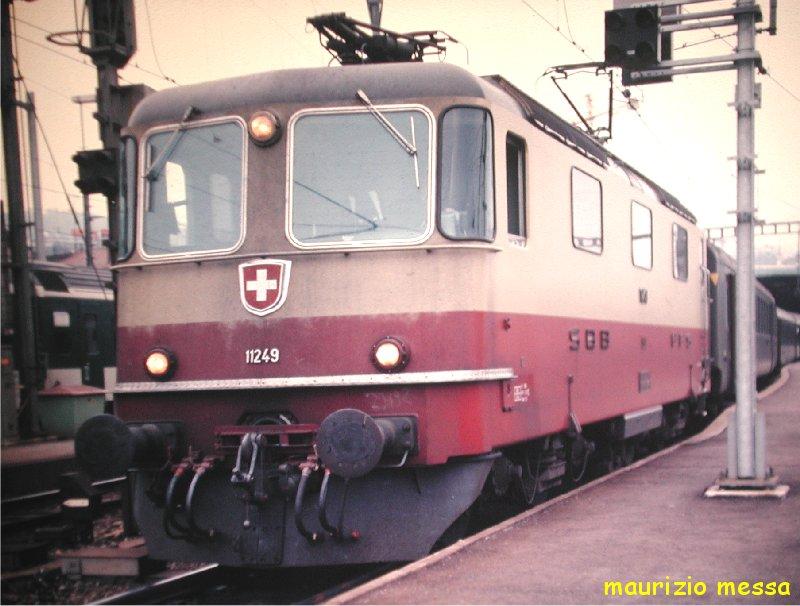 SBB Re 4/4 11249 TEE Farben - Zurich - 14.03.1988