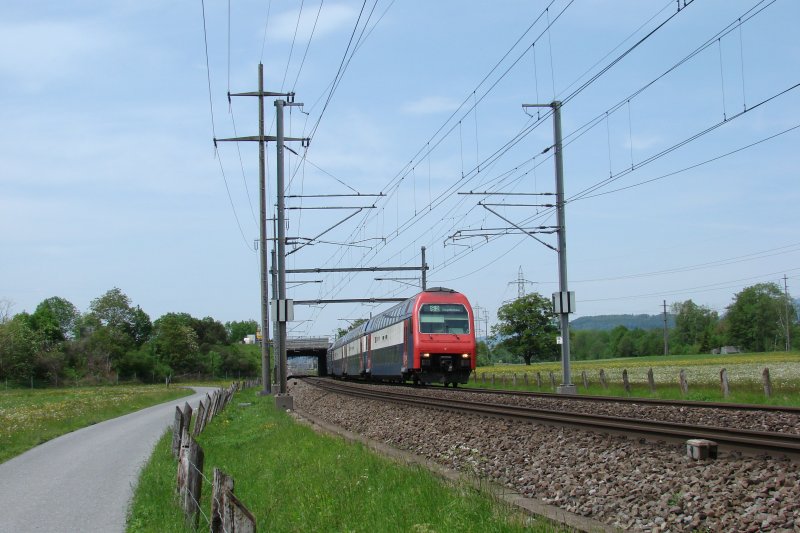 Die S2 18247 am 10.05.2009 kurz vor ihrer Endstation in