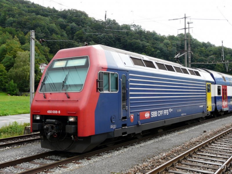 SBB - S-Bahn Lok 450008-8 in the brick bridge 19/07/2009