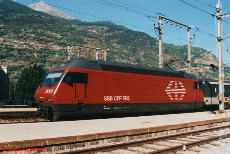 Re 460 048-2 am 25.08.1998 in Visp. 