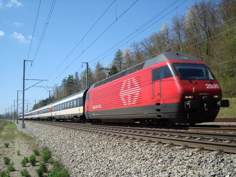 Re 460 022 mit IR nach Olten bei Roggwil-Wynau am