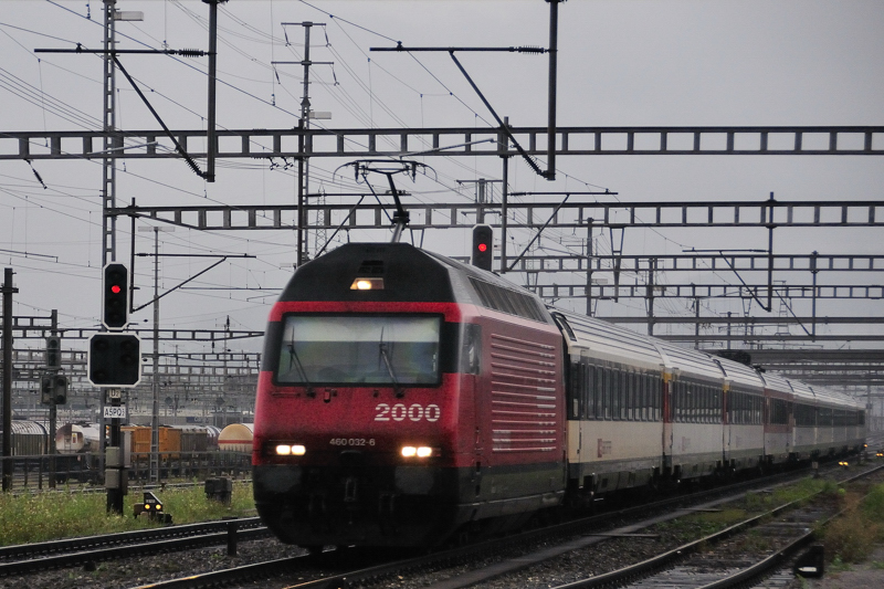 SBB-CFF-IC for IC chased by "my" typical Switzerland weather. 460032-6