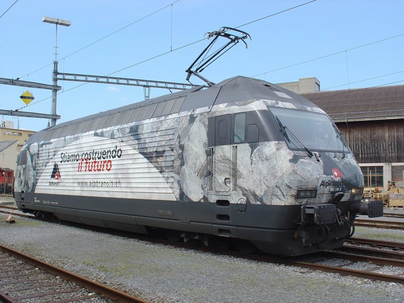 Re 460 118 Alp Transit Yverdon 11 avril 2005 