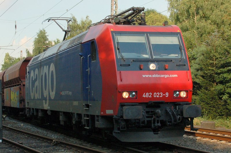 Eher seltener Gast in Datteln (n�rdliches Ruhrgebiet): SBB 482 023-9