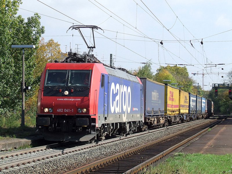 482 041-1 am 05.10.07 in Wiesbaden-Biebrich. 