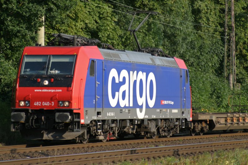 482 040 (SBB Cargo) f�hrt am 4.8.09 durch Ratingen-Lintorf 